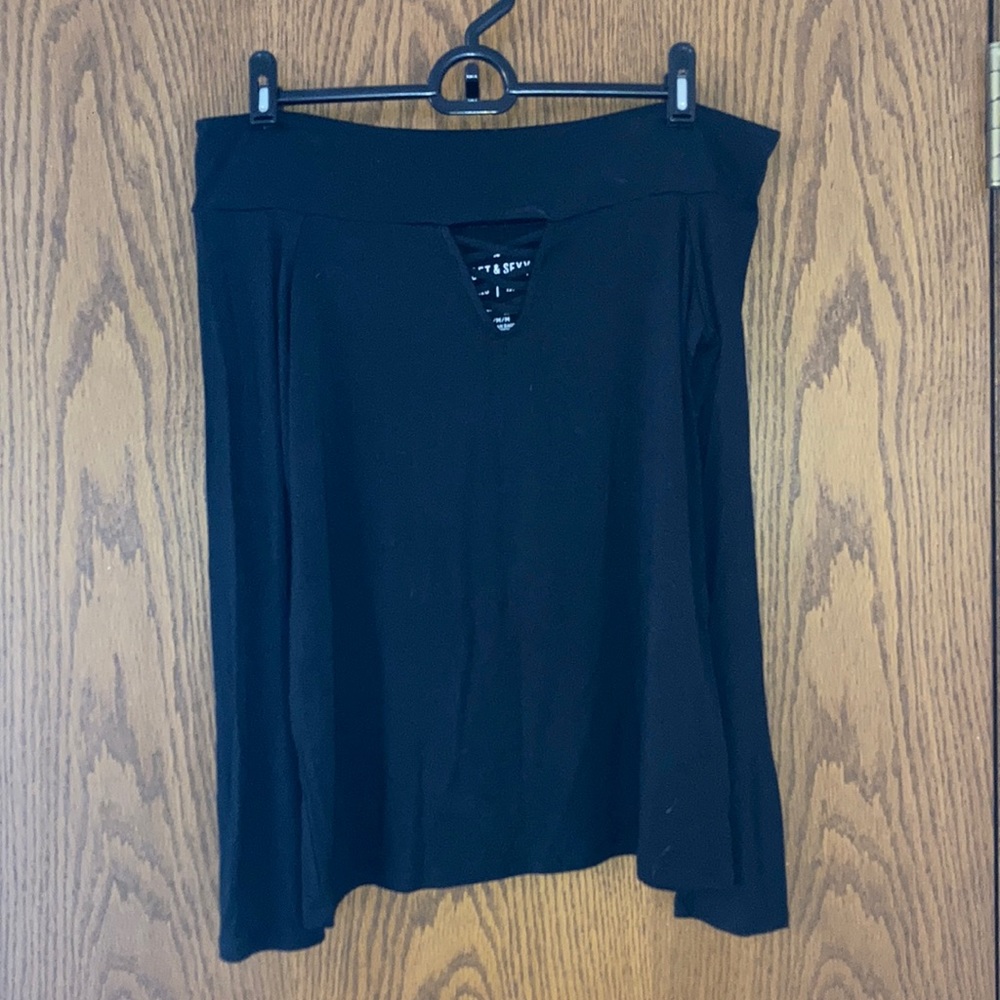 AE off the shoulder long sleeve with criss cross detail